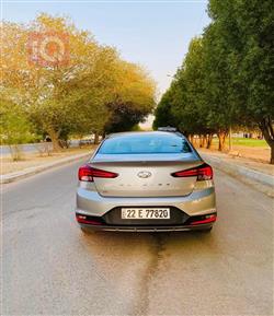 هیوندای ئەلەنترا